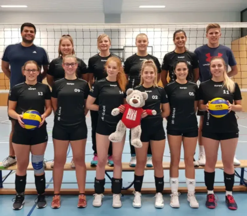 quatre étuis de maillots de volleyball quatre étuis de maillots de volleyball